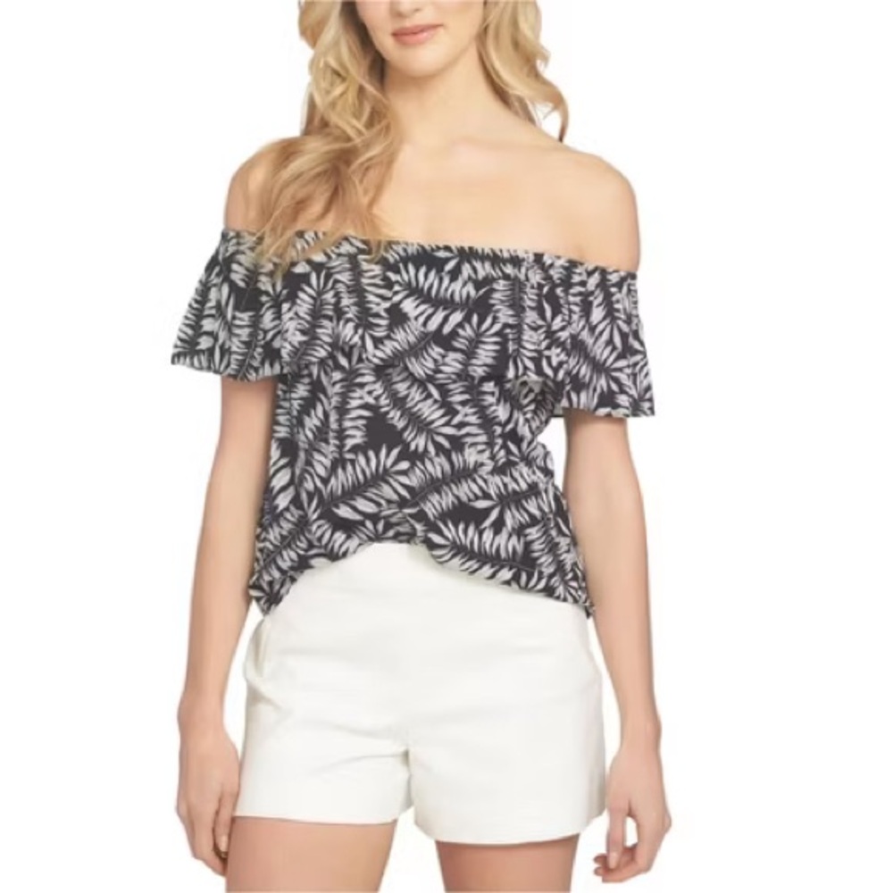 1. State Black and White Leaf Print Top